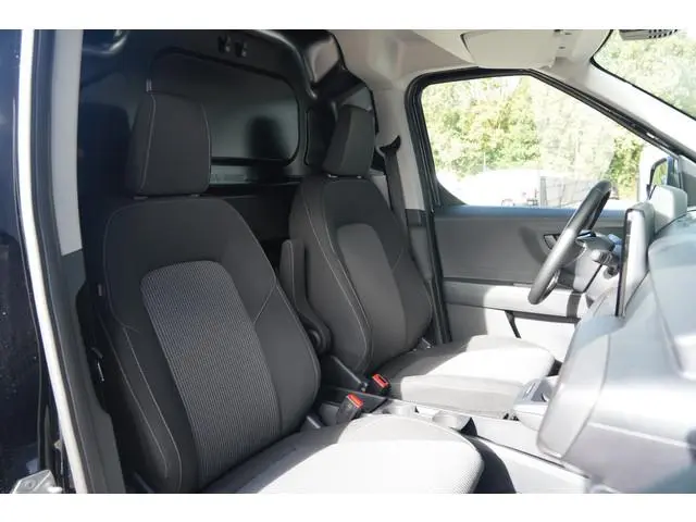 Ford E-Transit Courier