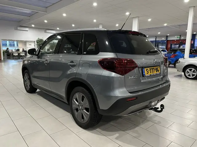 Suzuki Vitara 1.4 BoosterJet Select SmartHybride [ 1500KG TREKGEWICHT  I DEALE