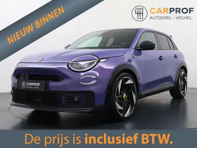 Abarth 600E Scorpionissima 54 kWh Sabelt | Navigatie |SOH 97% | Camera |  Cruise | LMV |