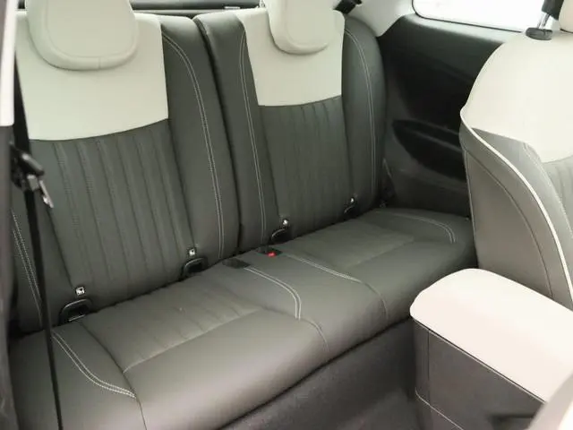 Fiat 600e Sport 54 kWh | Alcantara | Camera | ADAS | Unieke kleur!
