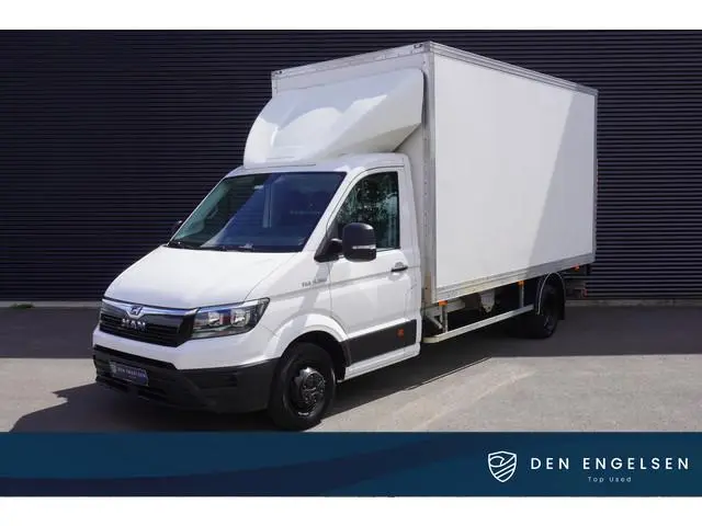MAN TGE 5.180 180pk Dubbellucht Bakwagen Laadklep Apple Carplay Camera Cruise control Koffer LBW