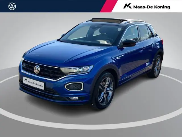 Volkswagen T-Roc 1.5TSI/150PK DSG R-line · Panoramadak · Trekhaak · Camera · Apple/Android Car Play...