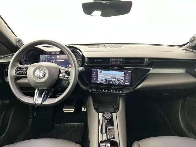 Alfa Romeo Junior 1.2 Turbo Hybrid Ibrida Speciale | Camera | Climate control | Apple Carplay/Androi...