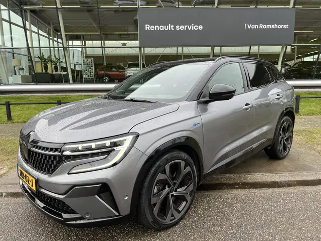 Renault Austral 1.2 E-Tech full hybrid 200PK iconic esprit Alpine / 4-Control / Harman Kardon / Pano...