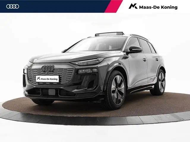 Audi Q6 e-tron edition 83 kWh 252pk · SOH 96,3% · Panoramadak · 360 Camera · Inklap. Trekhaak ·  Luc...