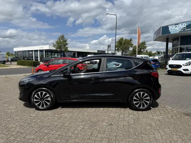Ford Fiesta 1.0 EcoBoost 125 pk Hybrid Titanium Apple Carplay/ Android Auto - Winter Pack - Cruise C...