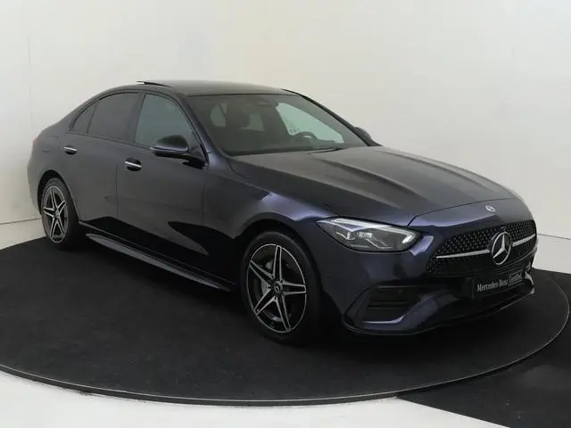 Mercedes-Benz C-klasse 300 e AMG Line / Memory-Stoelen / 360Graden-Camera / Night-Pakket /