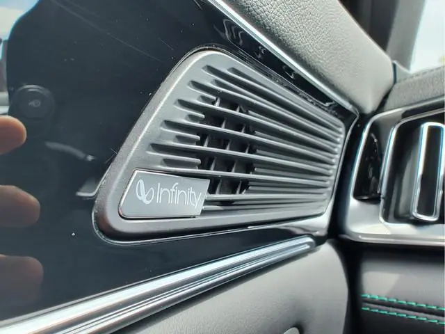 BYD SEAL U
