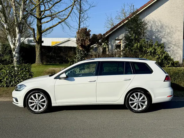 Volkswagen Golf Variant 1.5 TSI 178PK DSG Highline Trekhaak•ACC