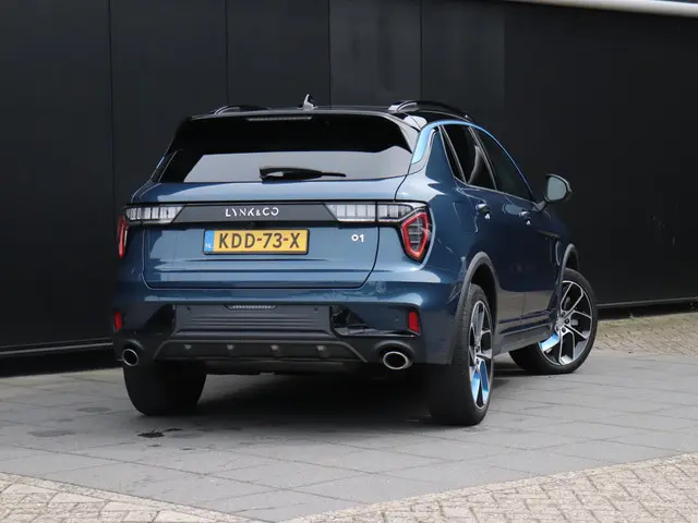 Lynk & Co 01 1.5 MODELJAAR 2023 | PANO-DAK  | MEMORY | 360° CAMERA | INFINITY AUDIO | APPLE CARPLAY...