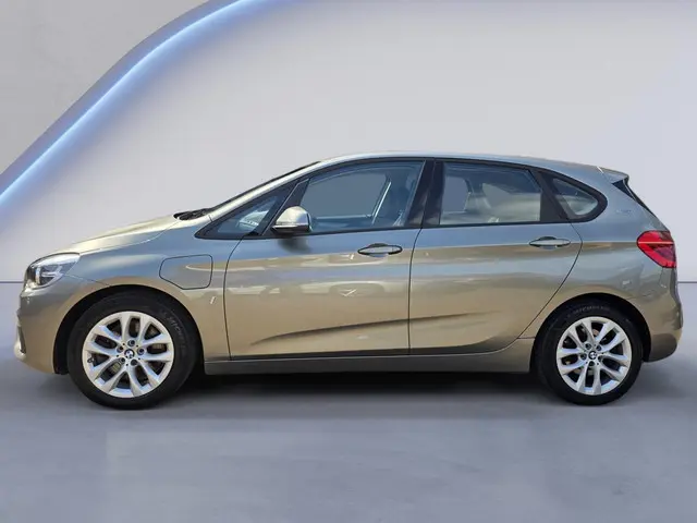 BMW 2-serie Active Tourer 225xe iPerformance /Apple Carplay/Elektr. klep/Parkeersens./Cruise&Clima C...