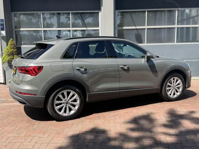 Audi Q3 45 TFSI e S edition Hybride Bj 2021 Km 43.000 Navi,Trekhaak,Clima,CvStoelverm,18Inch Dealer...