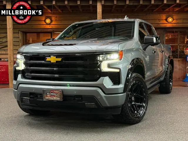Chevrolet Silverado High Country 6.2 V8 420 PK uit voorraad leverbaar BPM VRIJ .