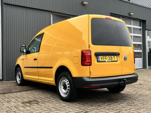 Volkswagen Caddy 2.0 TDI L1H1 Airco Cruise controle Trekhaak 1400kg trekgewicht Parkeersensoren acht...