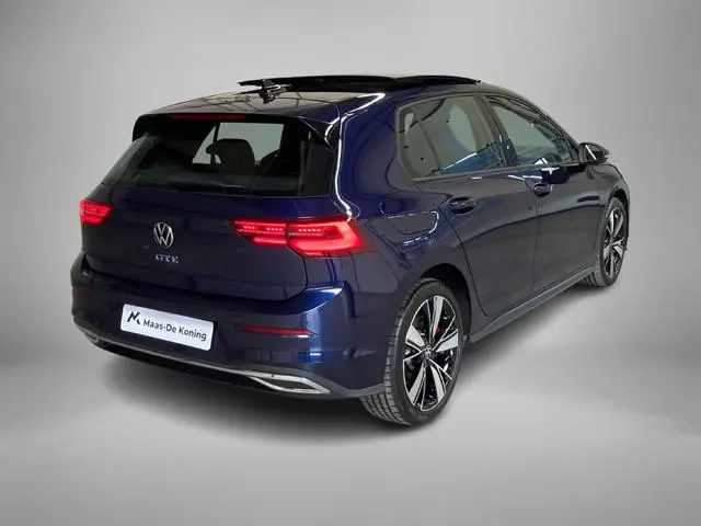 Volkswagen Golf 1.5 eHybrid GTE · Panoramadak · Apple/Android Car Play · Camera + Parkeersensoren ·...