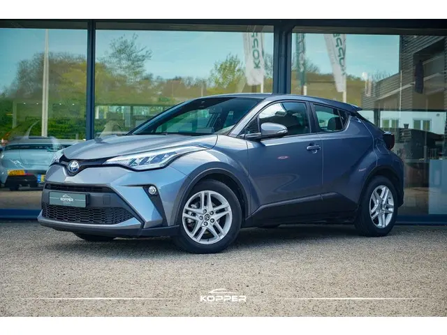 Toyota C-HR 1.8 Hybrid Dynamic / Carplay / Adaptive Cruise / Camera