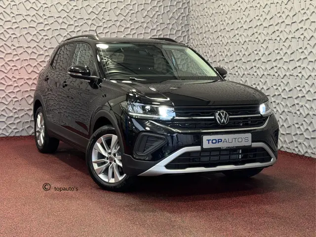 Volkswagen T-Cross ✅NW MODEL✅ 150PK 1.5 PREMIUM UITVOERING  LED CAMERA  STOELVERW KEYLESS  P-ASSIST...
