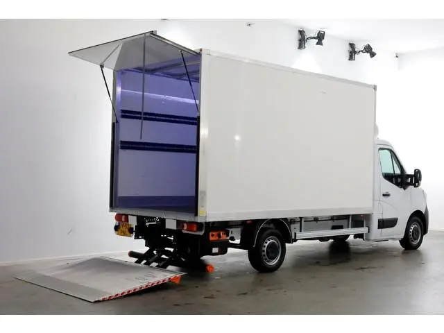 Renault Master T35 2.3 dCi 145pk Bakwagen met laadklep 11-2023