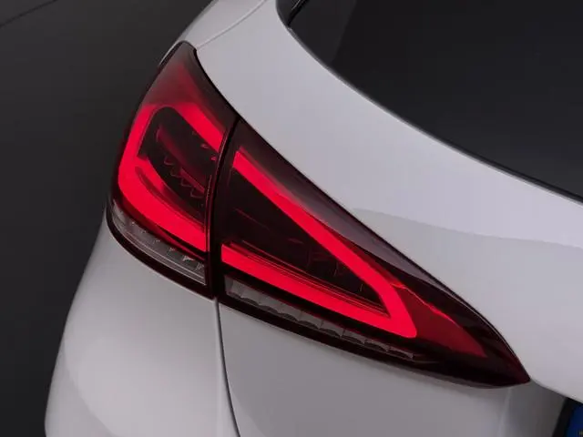 Mercedes-Benz A-klasse 250 AMG line | Pano Memory Multibeam Distronic