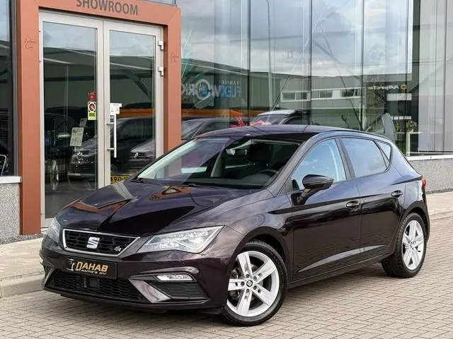 SEAT Leon 1.4 EcoTSI FR | Stoelverwarming | Half Leder | Seat Sound | Achteruitrijcamera | Apple Car...