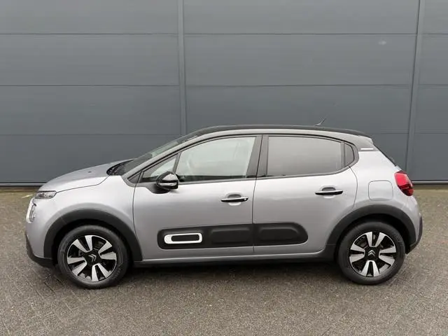 Citroën C3 110pk Shine (Keyless Entry - Camera - Navigatie - Automatische Airco - LED - Apple Carpla...