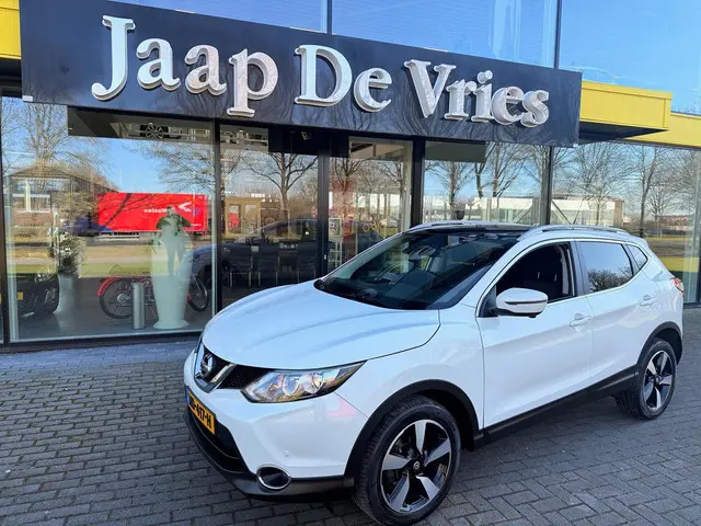 Nissan Qashqai 1.2 N-Connecta Automaat