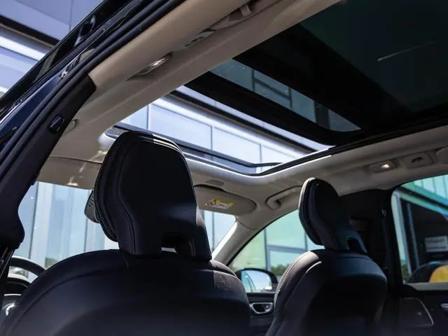 Volvo XC60 B5 Ultimate Bright  | Heico Sportiv | | Pano | Elektr.  Trekhaak |