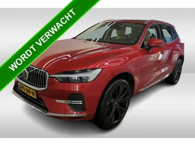 Volvo XC60 2.0 T6 Plug-in LongRange AWD Essential Bright / NL Auto / Panoramadak / Leder / Pdc+Camer...