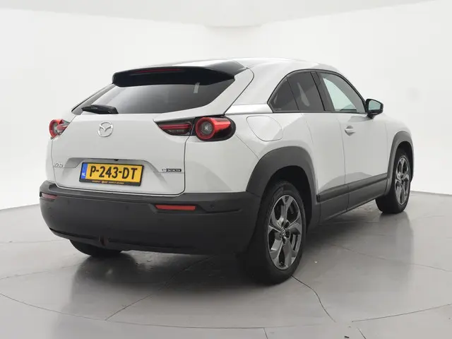 Mazda MX-30 e-SkyActiv 145 PK FIRST EDITION 36 kWh + HEAD-UP | CAMERA | APPLE CARPLAY | MEMORY | ADAPTIVE CRUISE