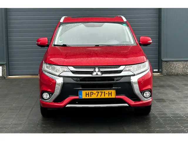 Mitsubishi Outlander 2.0 PHEV instyle+ SUNROOF ACC 119502KM!