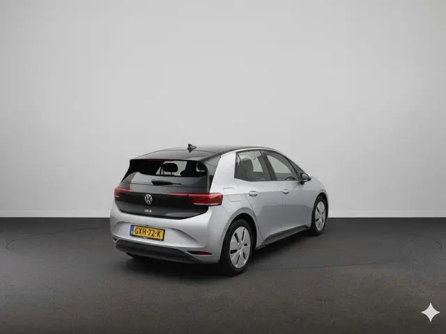 Volkswagen ID.3 Pure Oranje Edition 52 kWh 170 PK | 17% bijtelling | Navigatie | Stoelverwarming | A...