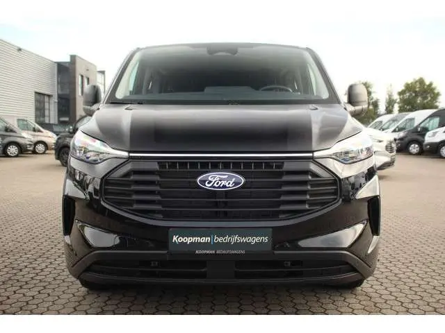 Ford Transit Custom 320 2.0TDCI 136pk L2H1 Trend DC | L+R Zijdeur | Keyless | Carplay/Android | Lease 717,- p/m