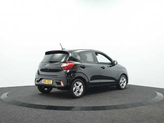 Hyundai i10 1.0 Comfort Black edition 30 Jahre | Carplay navigatie | Stoelve