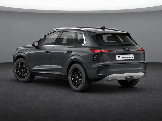 Audi Q3 e-hybrid Advanced edition 272 PK · Trekhaak elek. wegklapbaar · Stuurwiel verwarmd · Lichtme...
