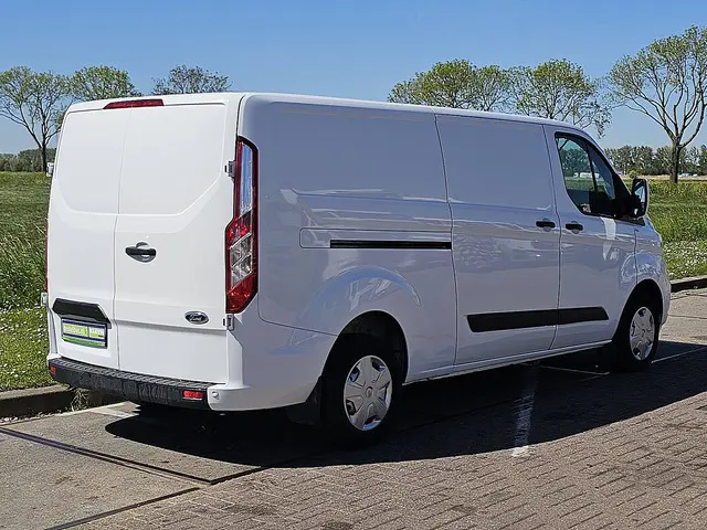 FORD TRANSIT CUSTOM 2.0 l2h1 airco euro6 130