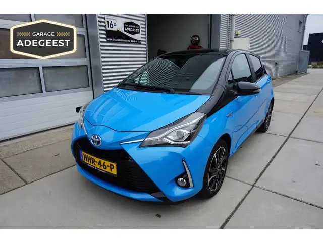 Toyota Yaris 1.5 Hybrid Bi-Tone Camera|PDC A|Pano|Key Less|Cruise|BlueTooth|