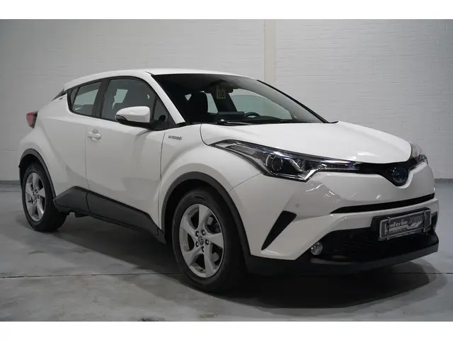 Toyota C-HR 1.8 Hybrid Active navigatie 1e eigen. cruise-controle 17"-lmv drivers-assist PDC v+a ECC...
