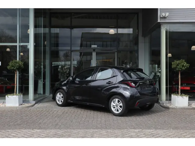 Mazda 2 Hybrid 1.5 Centre-line Camera / Clima / Cruise / Apple-Android / ST-verwarming / LM-Velgen