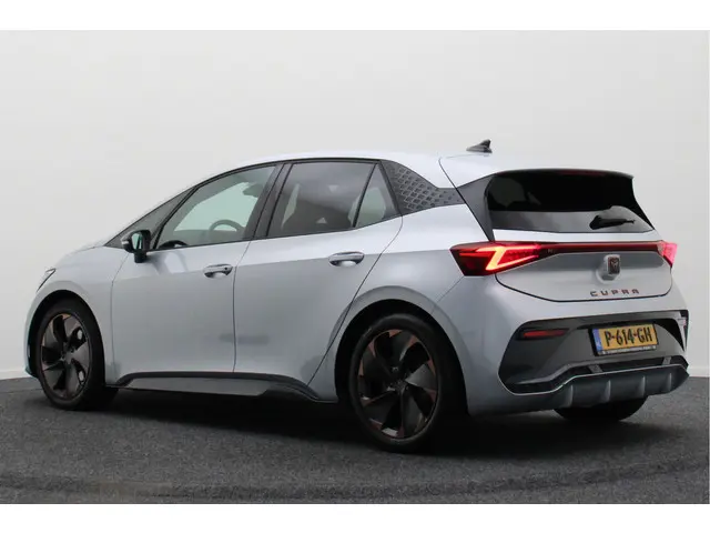 CUPRA Born Adrenaline One 62 kWh Virtual Cockpit, ACC, Camera, Apple Carplay, LED, PDC, 19''