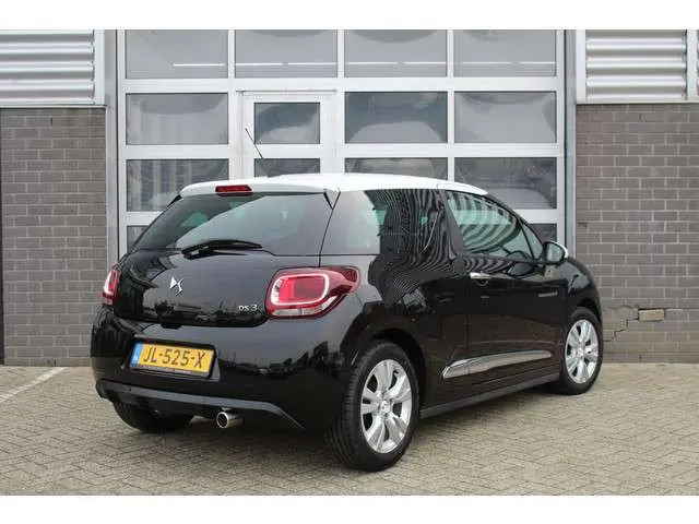 DS 3 1.2 PureTech So Chic / Navigatie / PDC / N.A.P.