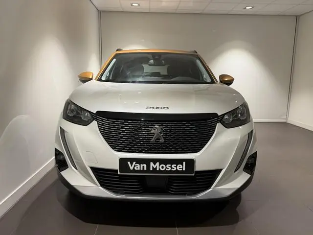 Peugeot 2008 1.2 PureTech Allure | Navigatie | Camera Achter | LMV | Android Auto / Apple Carplay |