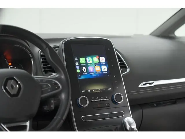 Renault Scénic TCe 130 Intens | Trekhaak | Camera | Panoramadak | Navigatie