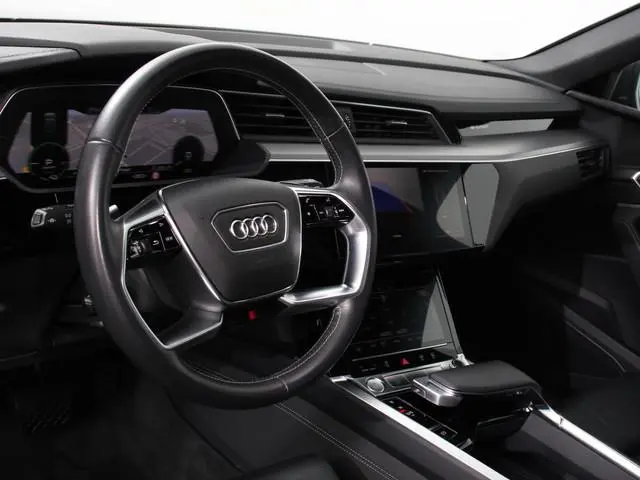 Audi e-tron 50 quattro S-Line edition Panoramadak Navigatie Camera Parkeersensoren Elektrische achte...
