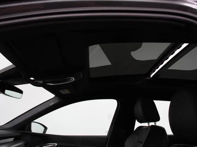 Audi e-tron 50 quattro S-Line edition Panoramadak Navigatie Camera Parkeersensoren Elektrische achte...