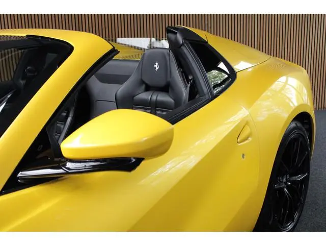 Ferrari 812 GTS