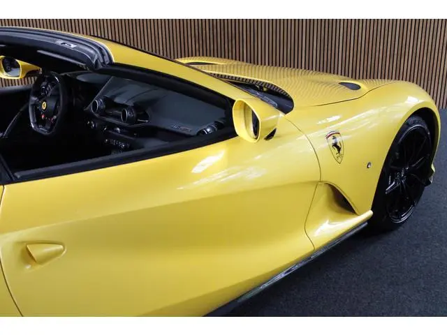 Ferrari 812 GTS