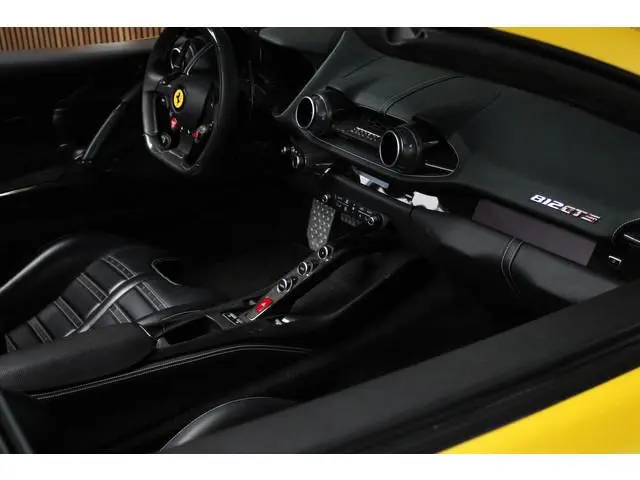 Ferrari 812 GTS