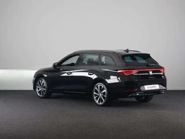 SEAT Leon Sportstourer 1.5 TSI e-Hybrid FR Business 204 pk | Technology Pakket | Matrix LED | Verwar...