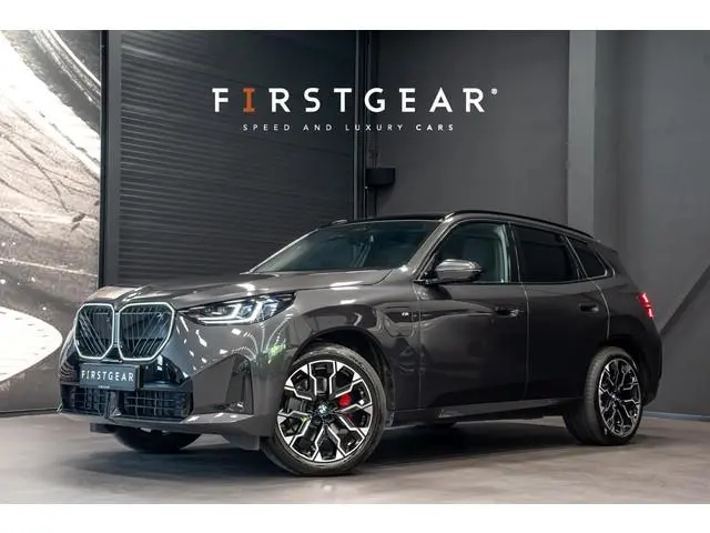 BMW X3 30e xDrive *M-Sport Pro / Panorama / Stoelventilatie / Harman-Kardon / Surround-View / Keyles...