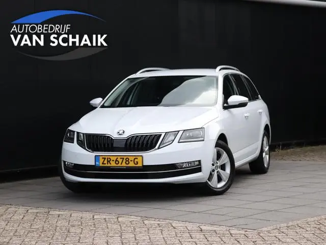 Skoda Octavia Combi 1.0 TSI Greentech Ambition Business | DSG | STOELVERW. | PDC | APPLE CARPLAY | C...